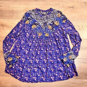 Free‎ People Wildflower Fields Henley Tunic Blouse Blue Floral Size Medium M thumbnail 1