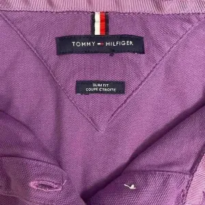 Tommy Hilfiger Women M Slim Fit Stretch Pride Flag Polo Short Sleeve Purple Y2K‎ thumbnail 8