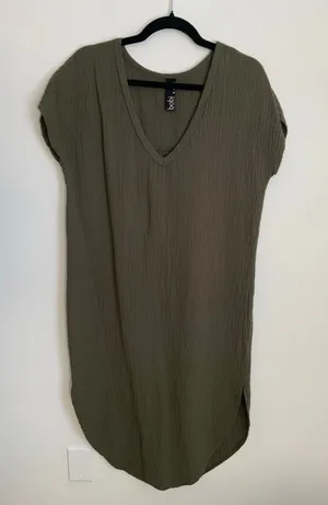 bobi olive‎ green V-neck gauze cotton shift dress size small thumbnail 1