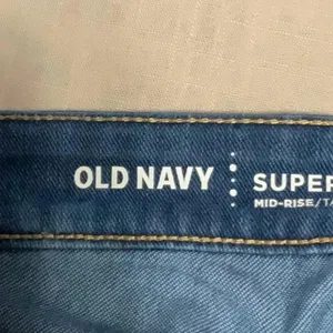 OLD Navy thumbnail 3