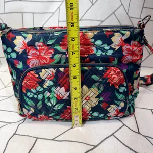 Lug Crossbody‎ Bag Medium Navy Floral Quilted Multi-Pocket Travel Purse thumbnail 7