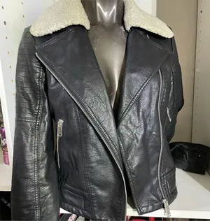 Women's Black Faux Leather Jacket M Quilted Sleeves Sherpa Collar thumbnail 3