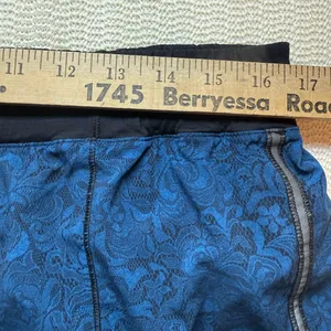 Lululemon Hotty Hot Short Black Blue 8 Women's Mini Park Lace Multi Black thumbnail 5