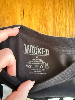 Wicked Musical Graphic Tee Black Size M Broadway Shirt thumbnail 3