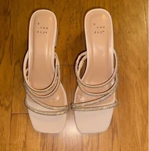 Brand New Target A New Day Sparkly + Pink Beige Square Heels thumbnail 2