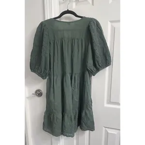Old Navy Sz M Puff-Sleeve Tiered Embroidered Mini Swing Mini Dress Green Boho thumbnail 6