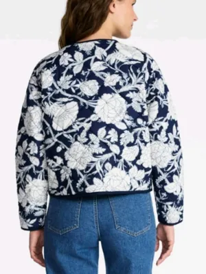 Time and Tru Womens Sz XS 0-2 Quilted Jacket Navy Blue White Floral Gold Buttons thumbnail 2