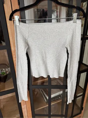 Brandy Melville crop John Galt Mayson Off-The-Shoulder Long Sleeve Top ribbed thumbnail 6
