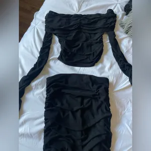 Elegant Black Women's Skirt Size XS thumbnail 2