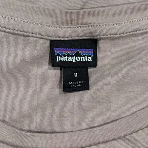 Patagonia Plain Short Sleeve Tee Shirt Women’s Medium thumbnail 3