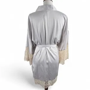 Flora Nikrooz Silver Satin Lace Trim Kimono Robe XL Loungewear Bridal thumbnail 3