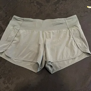 Lululemon run time shorts Olive green 10 women 4” thumbnail 5