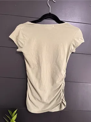 NEXT ERA COUTURE Olive Green Ruched Sides Short Sleeve Women’s Top Shirt Sz M thumbnail 3