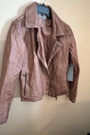 NWT bagatelle jacket m/l‎ thumbnail 1