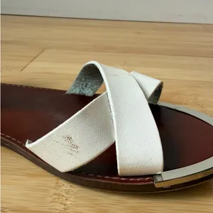 Steve Madden Bayle-R White Sandals Vegan Leather Silver Hardware Size 9.5 thumbnail 9