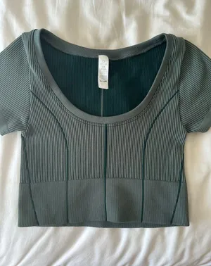 Aerie Green Top Crop thumbnail 1