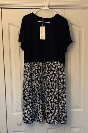 Younrui Blue and White Floral Dress w/ pockets Women Size 2XL thumbnail 1
