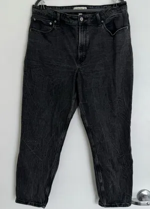 Abercrombie & Fitch Curve The Mom High Rise Jeans in a Black Faded‎ Acid Wash 14 thumbnail 1