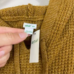 NWT Aerie Mustard Waffle Knit Hoodie Oversized Cabincore Pullover‎ Size Medium thumbnail 3