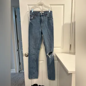 Abercrombie & Fitch 90’s Slim Straight High Rise Blue Jeans thumbnail 3