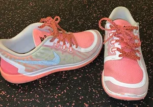 Nike Pink Free 5.0 shoes thumbnail 2