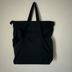 Baggallini Black Nylon Multi-Pocket Tote Bag / Travel Carryall Shoulder Bag thumbnail 4