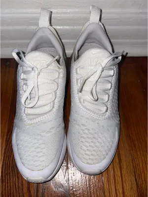 Nike Air Max 270 thumbnail 1
