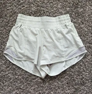 Lululemon Shorts thumbnail 1
