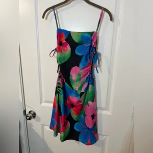 Gianni Bini Lined Y2K Resort Retro Maximalist Floral Tropical Cutout Mini Dress thumbnail 5