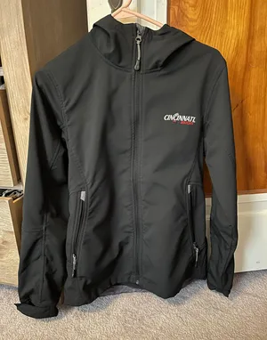 Cincinnati Bearcats Merch thumbnail 1