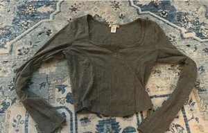 Grey cropped long sleeve shirt thumbnail 1
