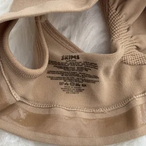 Skims Seamless Sculpt Bralette Clay Size Small thumbnail 8