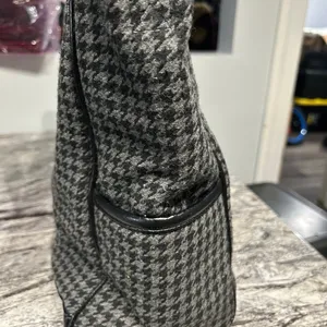 Thirty-One Gray and Black Houndstooth Tote Bag thumbnail 3