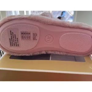 Michael Kors Blossom Alexis Closed Toe Sherpa Slides thumbnail 6