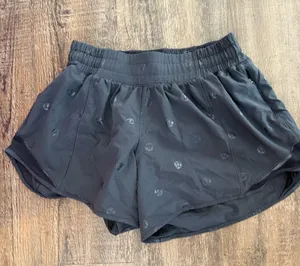 Lululemon Hotty Hot 4" thumbnail 1