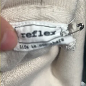 Réflex bad bunny beige pullover hoodie Size L thumbnail 7