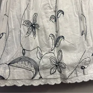JUNO Vintage Look Embroidered White Midi Skirt Sz M thumbnail 5