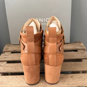Vionic Tenley Ankle Boot Suede Leather Mid‎ Shaft Zip Closure Toffee 8M NIB thumbnail 9
