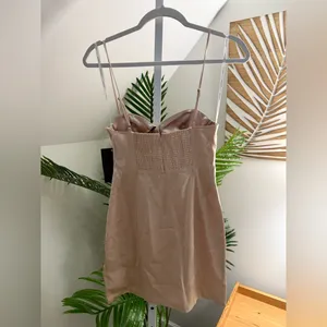 RETROFÊTE Cosmo Dress in Dusty Peach - XS‎ NWT! thumbnail 6