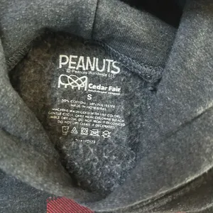 EUC Peanuts Snoopy Women hoodie size S thumbnail 3