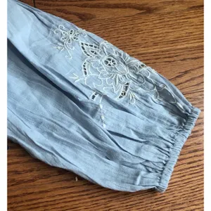 Lucky Brand Embroidered Cotton Peasant Blouse Chambray Blue Women's Size XS NWT thumbnail 4