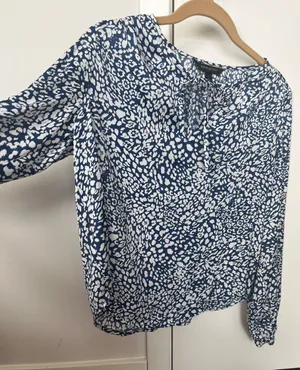 Banana Republic Blouse thumbnail 3