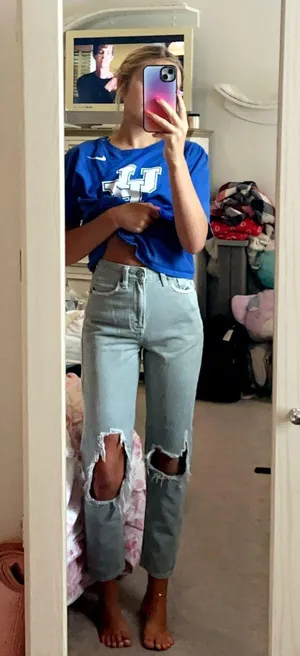 American Eagle jeans thumbnail 1