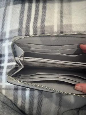 Michael Kors Wallet thumbnail 4