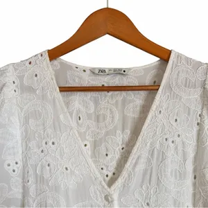 Zara White Eyelet Embroidered Midi Dress Size S Puff Sleeve Cotton Boho Cottage thumbnail 3