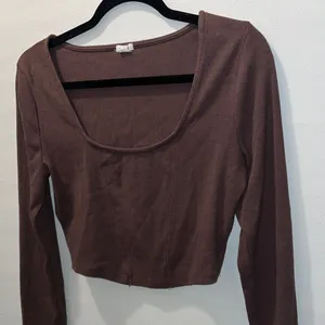 Garage Brown Long Sleeve Crop Top thumbnail 3