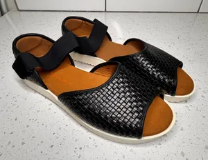 Bernie Mev Havana Quarter Strap Black Woven Platform Sandals Open‎ Toe 42 or 11 thumbnail 1