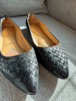 Trotters Estee black nubuck weave flats thumbnail 2