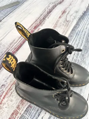 Dr. Martens CLEMENCY WOMEN'S SMOOTH LEATHER HEELED LACE UP BOOTS thumbnail 3