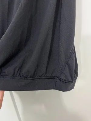Lululemon Size 6 Black Nouveau Limits Built-In Shelf Bra Layered Tank Top thumbnail 3